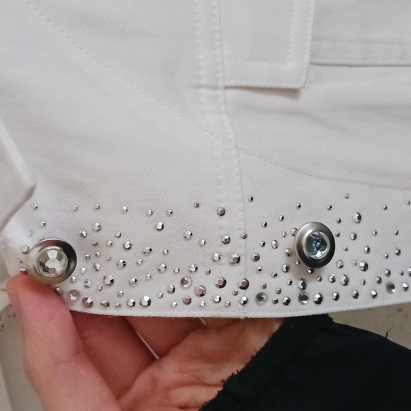 Quacker Factor White Rhinestone Vest - Picture 4 of 4